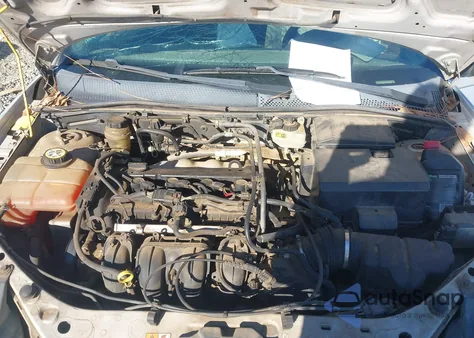 2005 Ford Focus Zx4 из США, поврежденный, VIN 1FAFP34N85W266518